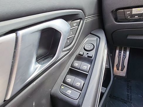 Used 2021 BMW M3 Competition w/ Executive Package image 41