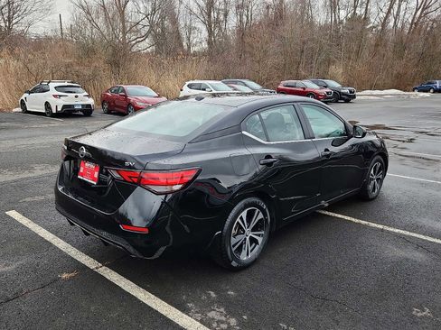 Used 2023 Nissan Sentra SV image 4