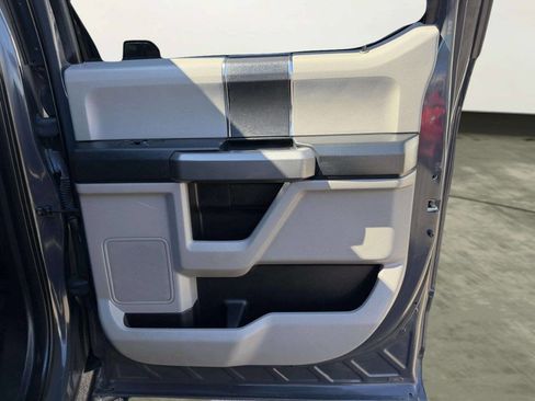 Used 2017 Ford F150 XLT image 22