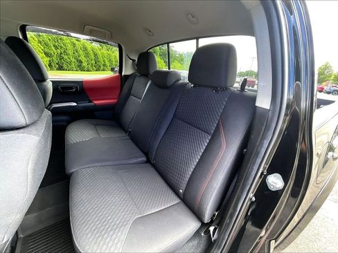 Used 2023 Toyota Tacoma SR5 AWD/4WD image 15