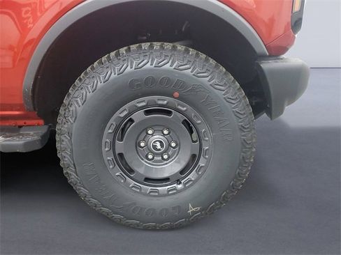 Certified 2024 Ford Bronco Outer Banks image 14