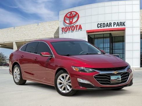 Used 2020 Chevrolet Malibu LT FWD image 1