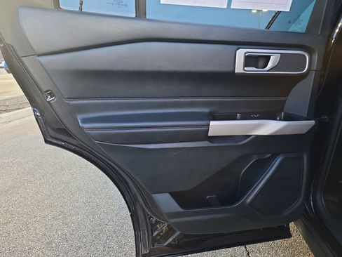 Used 2023 Ford Explorer XLT w/ Equipment Group 202A image 26