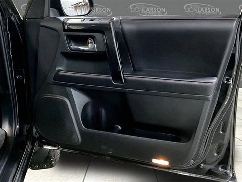 Used 2016 Toyota 4Runner Trail Premium image 12