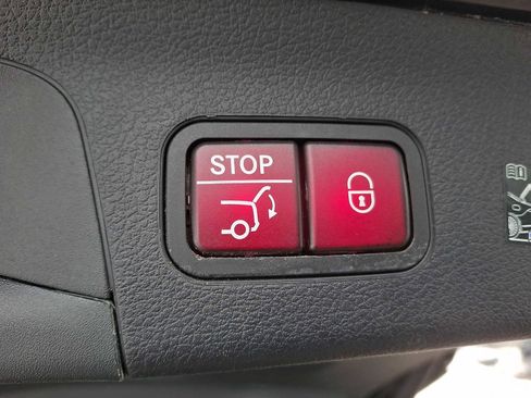 Certified 2022 Mercedes-Benz GLS 450 4MATIC image 28