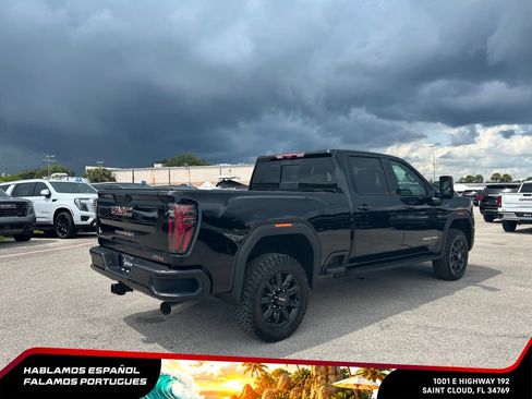 New 2026 GMC Sierra 2500 AT4 w/ AT4 Premium Plus Package AWD/4WD image 7