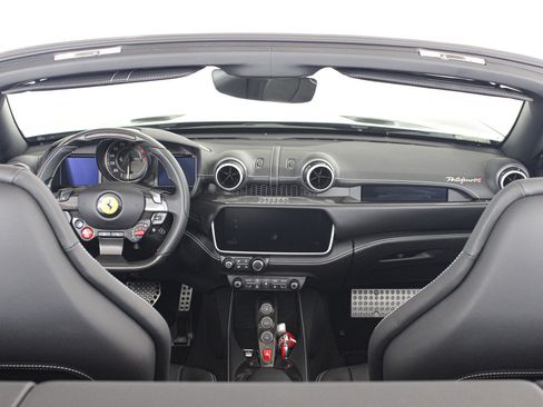 Certified 2023 Ferrari Portofino M RWD image 39