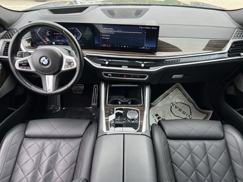 Used 2025 BMW X6 xDrive40i image 7