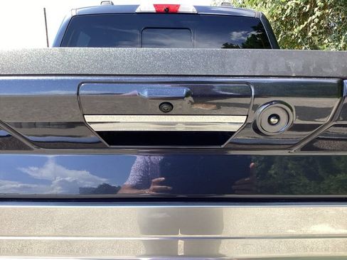 Used 2022 Ford F150 Platinum w/ Equipment Group 701A High AWD/4WD image 18