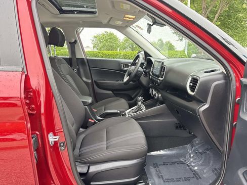 Used 2026 Hyundai Venue SEL FWD image 21