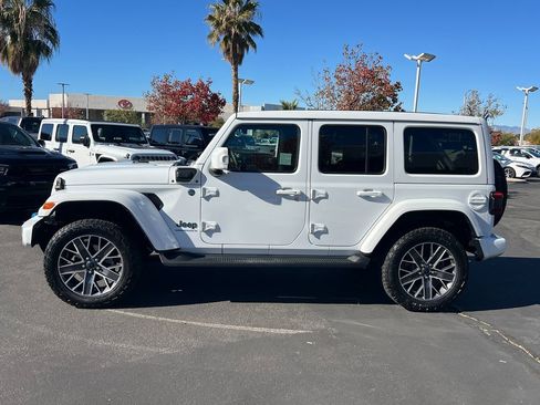 Used 2024 Jeep Wrangler High Altitude image 3