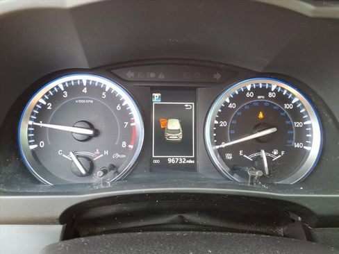 Used 2017 Toyota Highlander XLE image 34