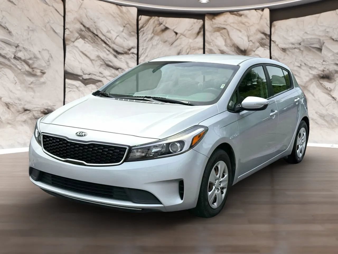 Used 2018 Kia Forte LX FWD image 3