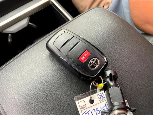 Used 2026 Toyota Tacoma TRD Sport AWD/4WD image 14
