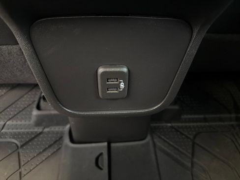 Used 2024 Chevrolet Equinox RS w/ LPO, Floor Liner Package FWD image 14