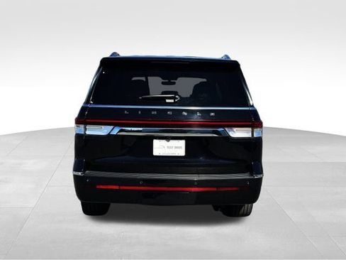 Used 2023 Lincoln Navigator Black Label AWD/4WD image 4