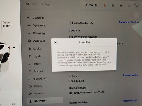 Used 2023 Tesla Model 3 Standard Range image 16