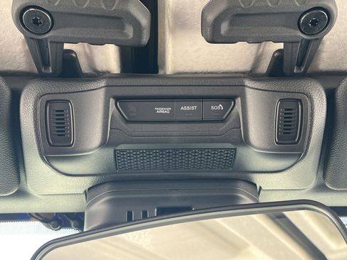 New 2025 Jeep Gladiator Mojave w/ Convenience Group image 14