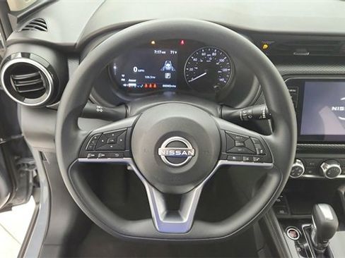 Used 2023 Nissan Kicks SV image 20