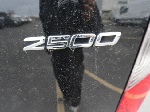 Used 2024 Mercedes-Benz Sprinter 2500 image 19