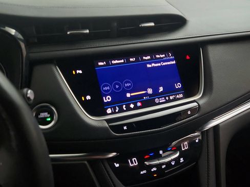Used 2022 Cadillac XT5 Premium Luxury AWD/4WD image 19