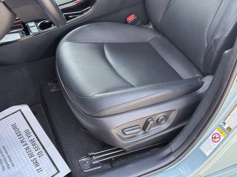 Used 2019 Toyota Prius Limited FWD image 16