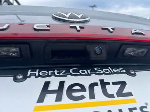 Used 2025 Volkswagen Jetta SE image 23