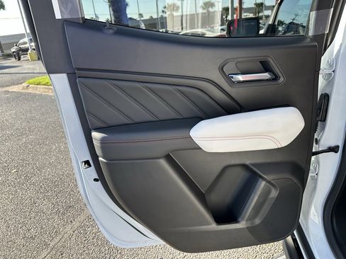 Used 2026 GMC Canyon AT4X image 17