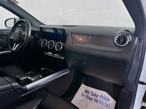 Used 2022 Mercedes-Benz GLA 250 4MATIC image 29