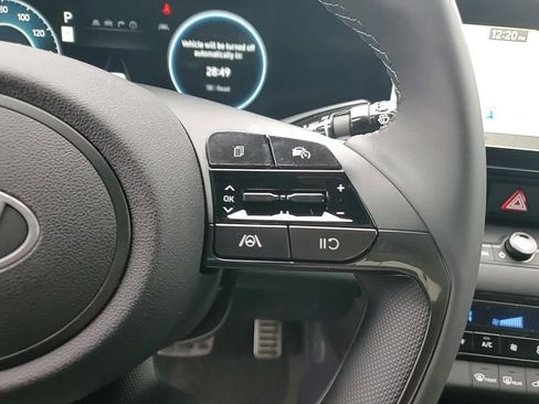 Certified 2025 Hyundai Elantra SEL w/ Cargo Package image 18