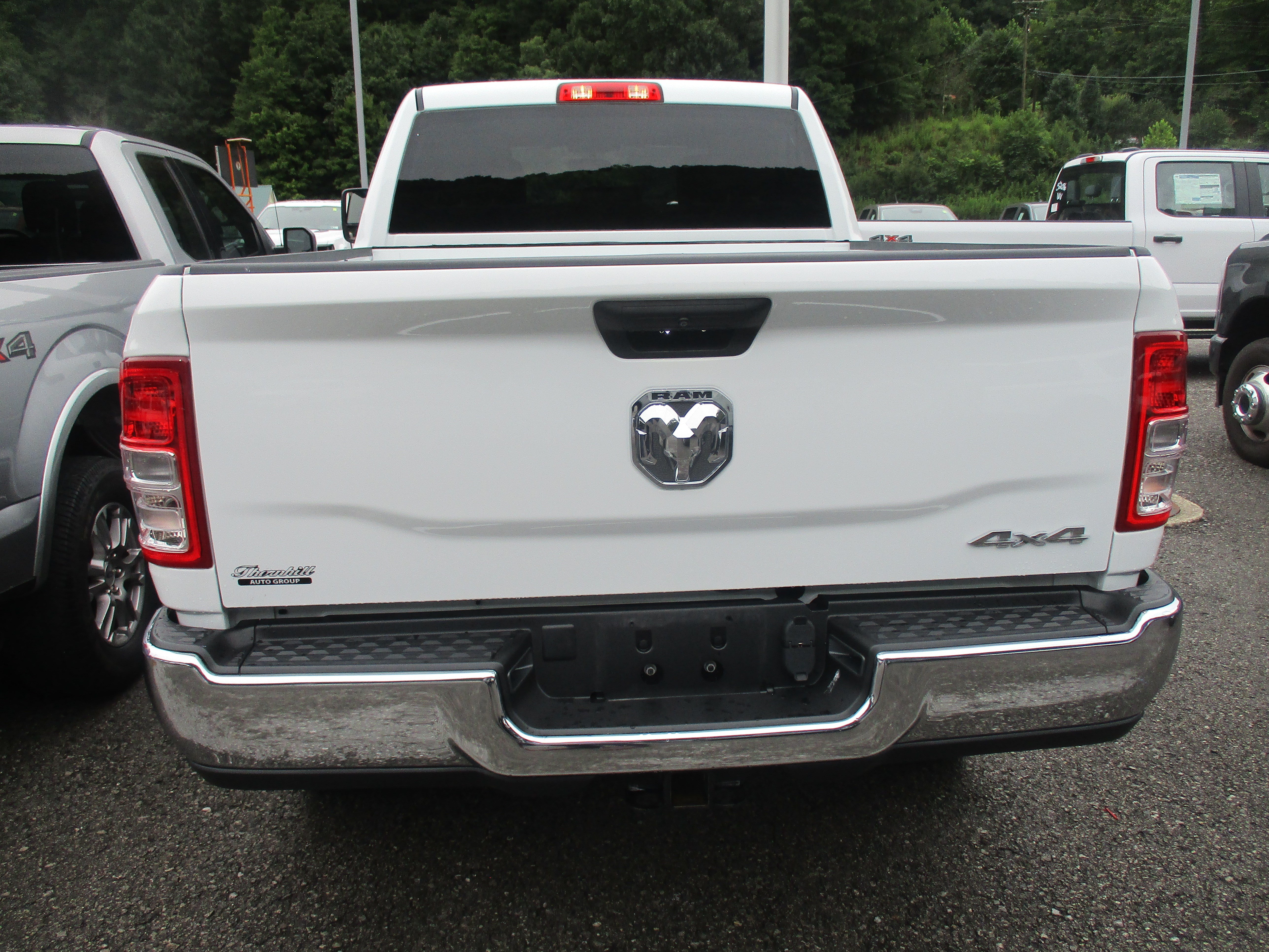 Used 2024 RAM 2500 Tradesman w/ Chrome Appearance Group AWD/4WD image 5