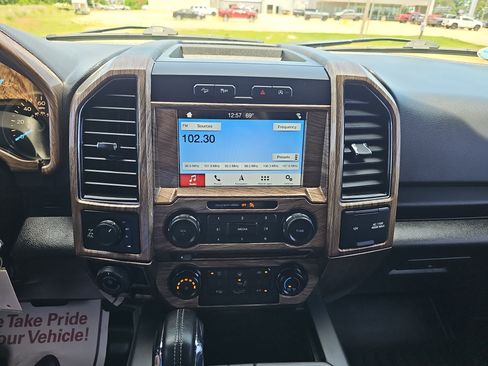 Used 2018 Ford F150 XLT w/ Equipment Group 302A Luxury AWD/4WD image 27