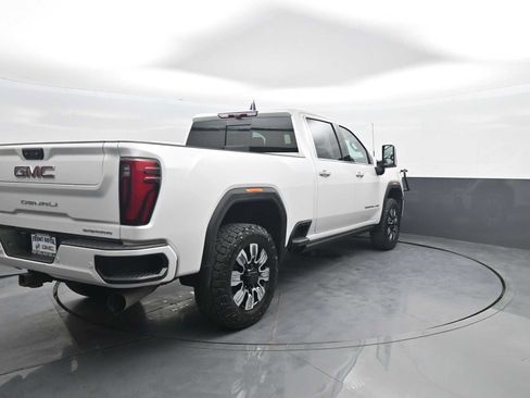 Used 2024 GMC Sierra 3500 Denali w/ Denali Reserve Package AWD/4WD image 7