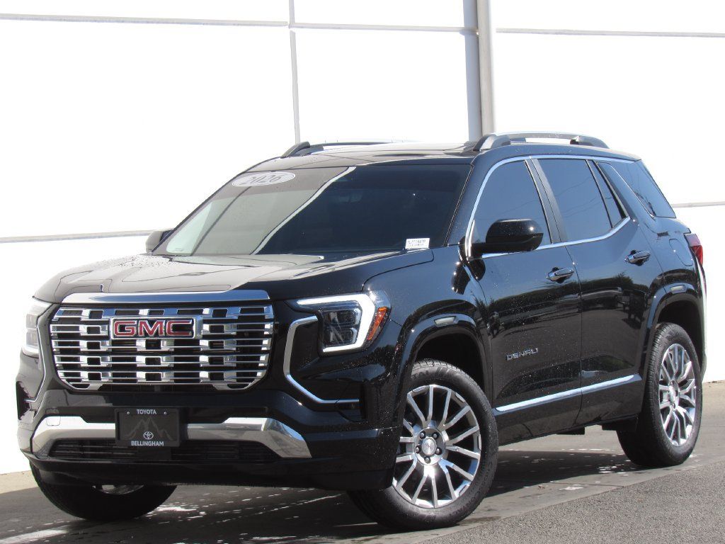Used 2026 GMC Terrain Denali AWD/4WD image 1