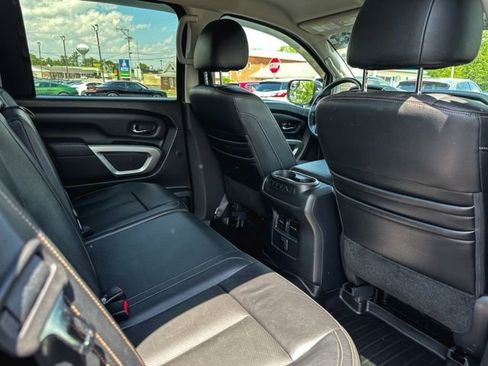 Used 2017 Nissan Titan SL AWD/4WD image 22