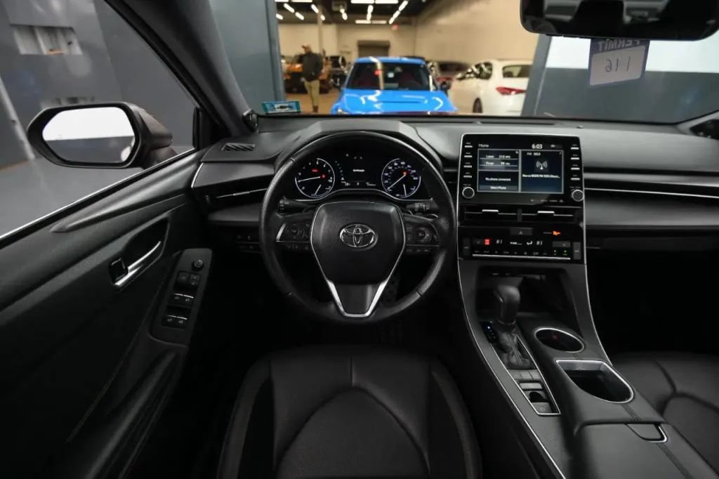 Used 2019 Toyota Avalon XSE w/ All Weather Liner Package FWD image 27
