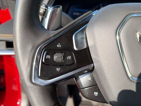 Used 2022 Chevrolet Corvette Stingray Preferred Cpe w/ Z51 Performance Package RWD image 18
