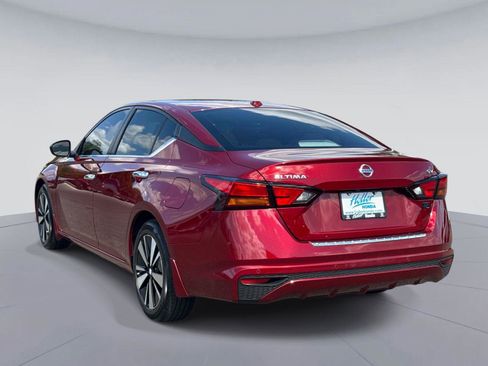 Used 2021 Nissan Altima 2.5 SV image 6