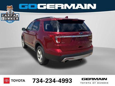 Used 2017 Ford Explorer XLT AWD/4WD image 10