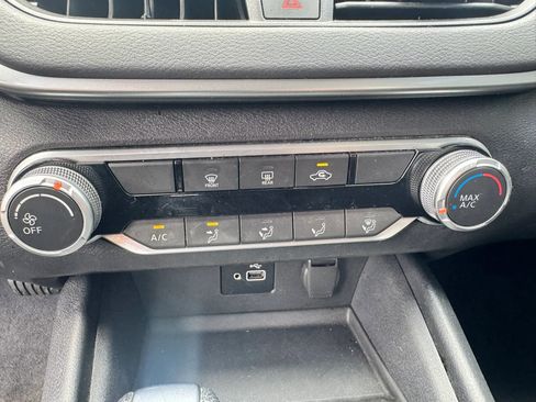 Used 2021 Nissan Altima 2.5 S FWD image 30