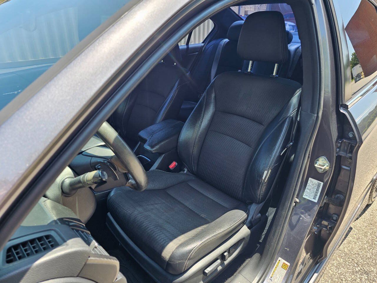Used 2017 Honda Accord Sport image 12