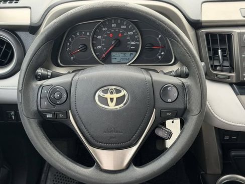 Used 2014 Toyota RAV4 XLE image 11