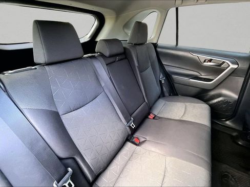 Certified 2021 Toyota RAV4 XLE AWD/4WD image 28