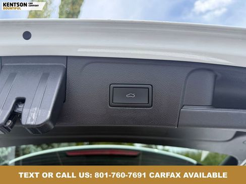 Used 2025 Volkswagen Atlas SE AWD/4WD image 36