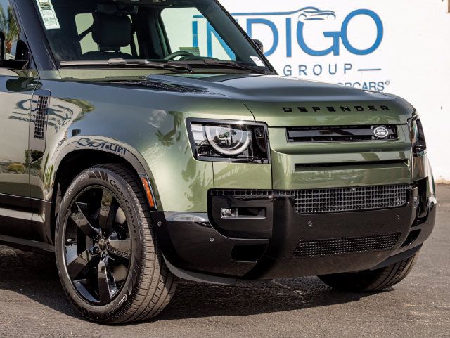 New 2026 Land Rover Defender 110 X-Dynamic SE AWD/4WD image 5