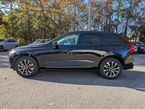 Certified 2024 Volvo XC60 B5 Plus image 6