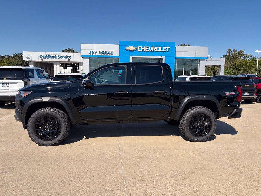 New 2026 Chevrolet Colorado Trail Boss AWD/4WD image 2