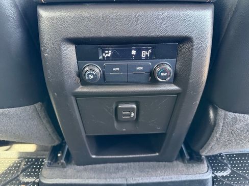 Used 2019 Chevrolet Traverse LT w/ LPO, Floor Liner Package AWD/4WD image 12
