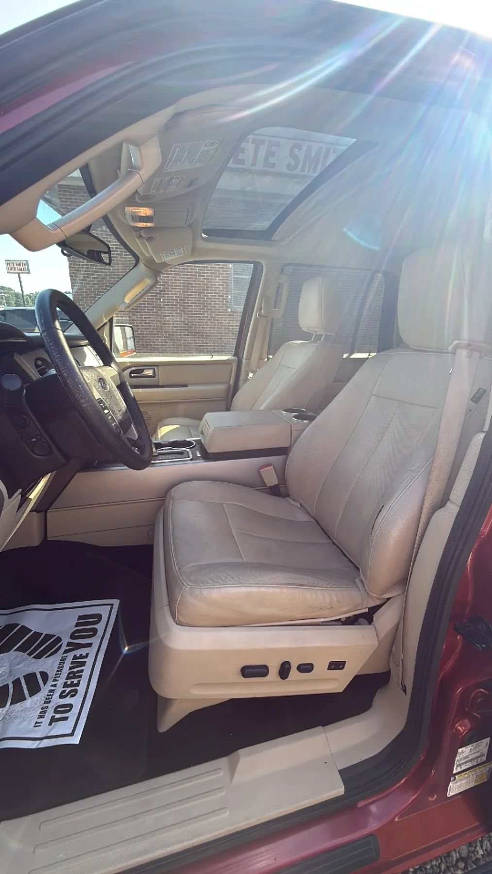 Used 2015 Ford Expedition Limited w/ Equipment Group 301A RWD image 13