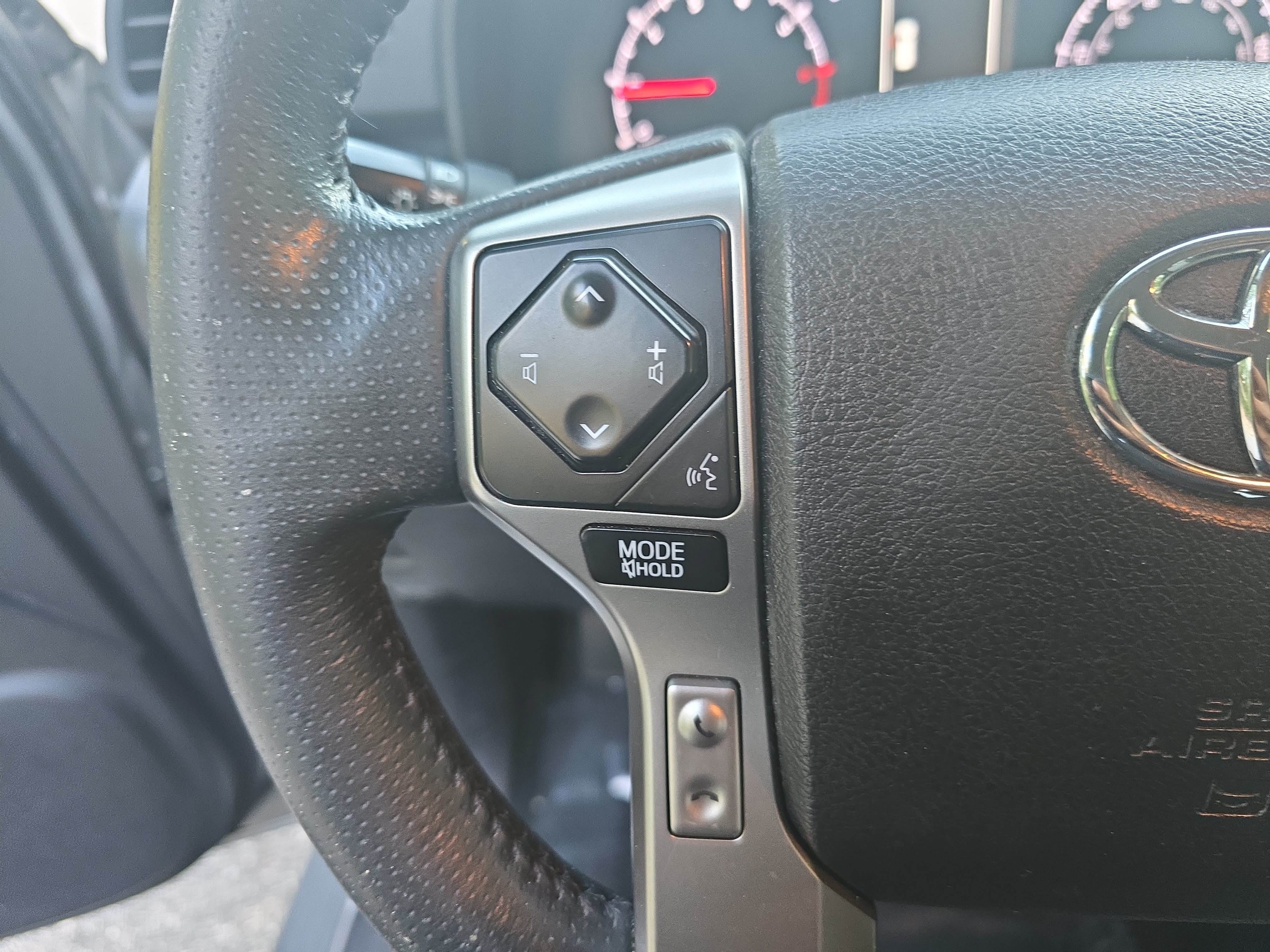 Used 2021 Toyota 4Runner SR5 AWD/4WD image 16